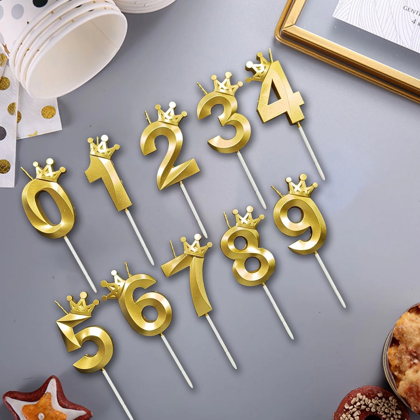 NUMBER CANDLES CROWN