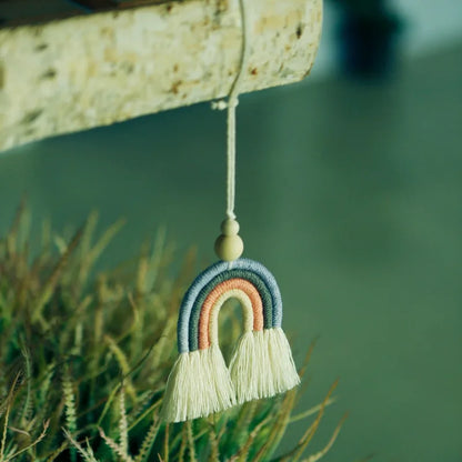 DECOR RAINBOW PENDANT