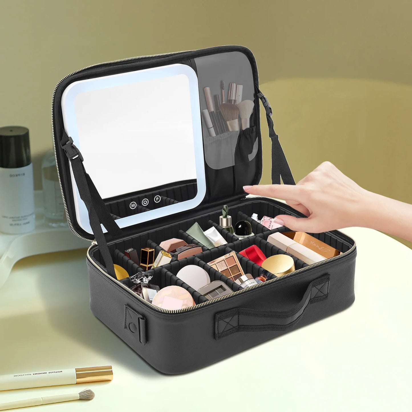 MAKE-UP BAG WITH MIRROR