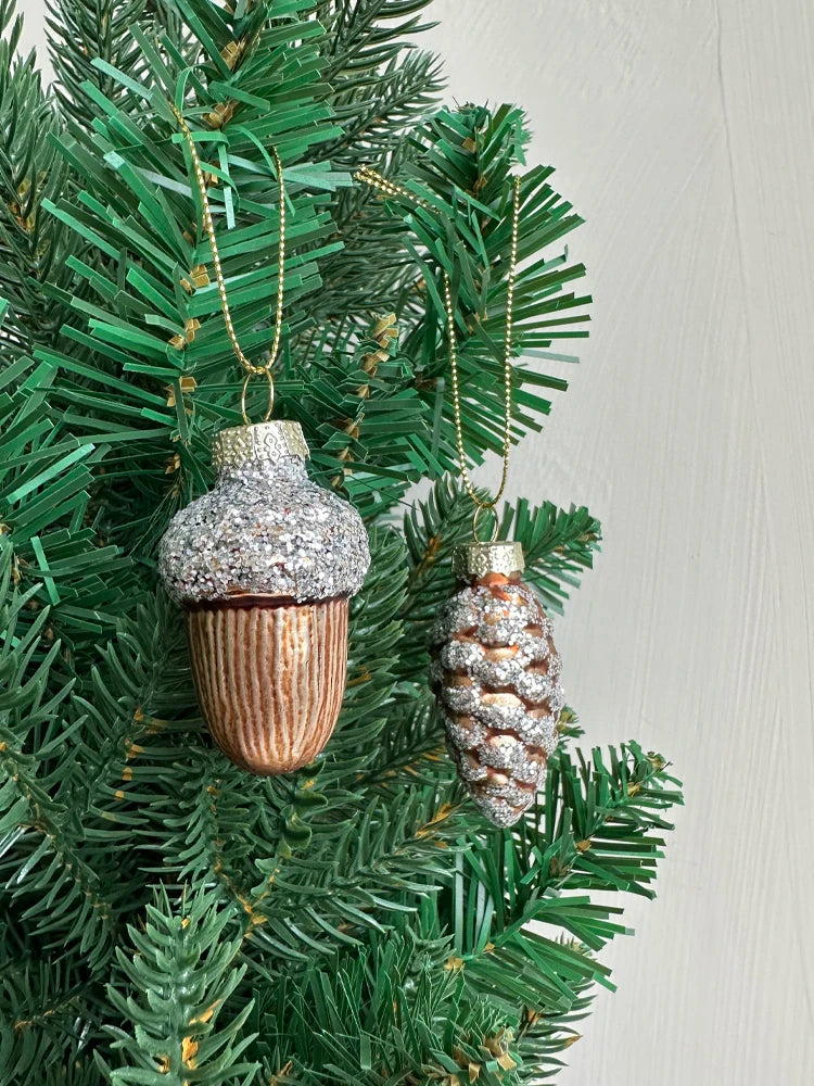 PINE CONES ORNAMENT SET